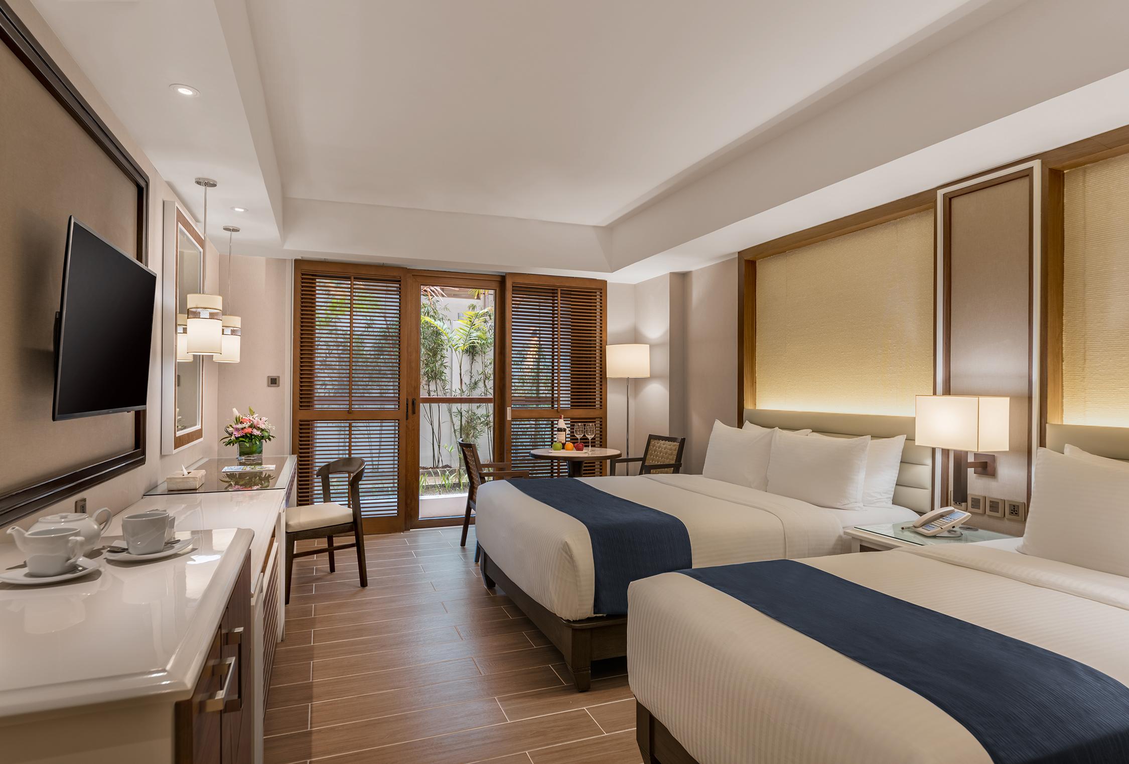 Henann Crystal Sands Resort Balabag  Buitenkant foto