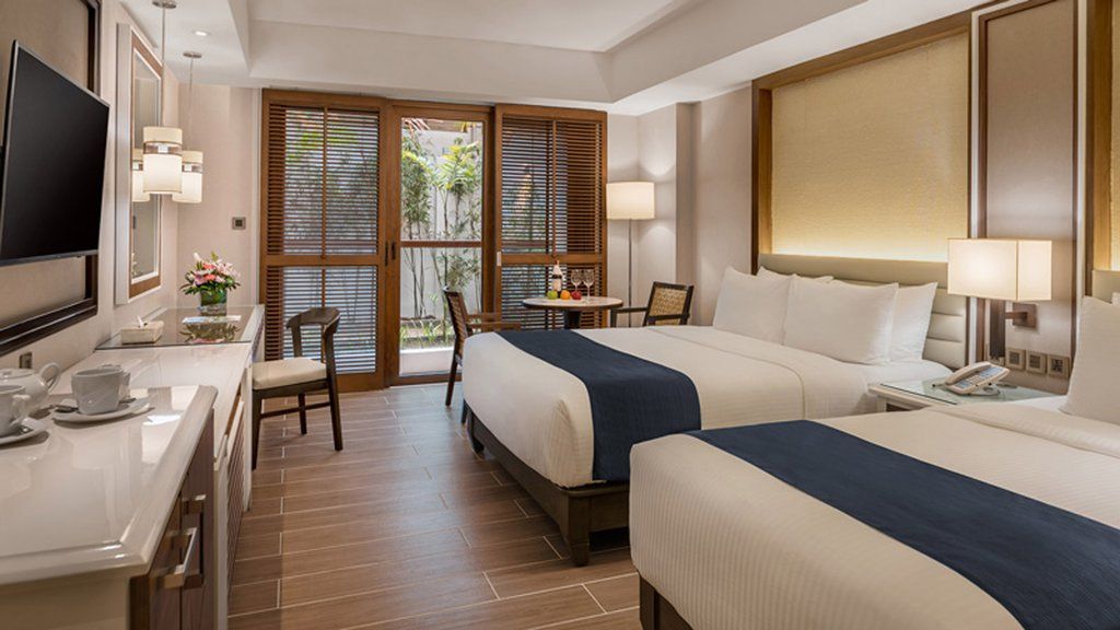 Henann Crystal Sands Resort Balabag  Buitenkant foto